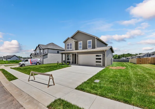 Photo 3 of Single family home for sale at 341 Galway Dr, Clarksville, TN 37042 | MLS# 3596625 | Listing updated on 2026-09-21