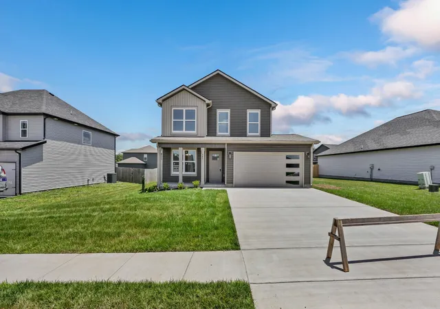 Photo 4 of Single family home for sale at 341 Galway Dr, Clarksville, TN 37042 | MLS# 3596625 | Listing updated on 2026-09-21