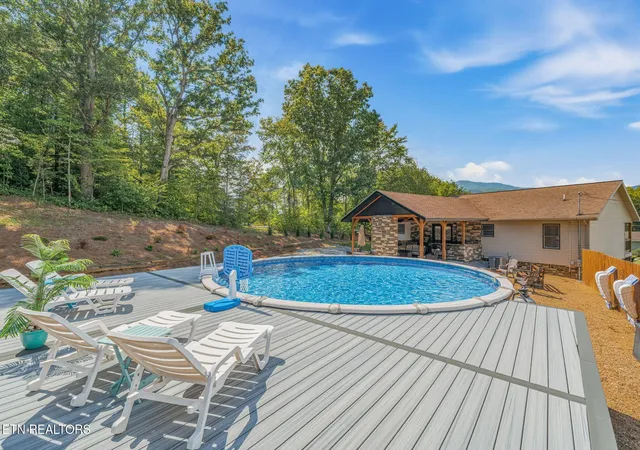 Photo 3 of Single family home for sale at 221 Pearl Meadows Way, Del Rio, TN 37727 | MLS# 3596629 | Listing updated on 2026-09-28