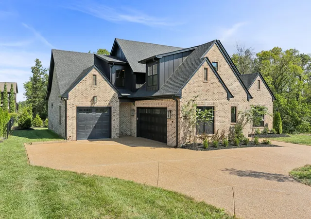 Single family home for sale at 1137 Willow Springs Dr, Lebanon, TN 37087 | MLS# 3597250