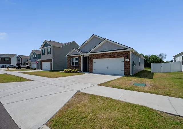 Photo 3 of Single family home for sale at 1504 Dove Dr, Lebanon, TN 37087 | MLS# 3598524 | Listing updated on 2026-09-24