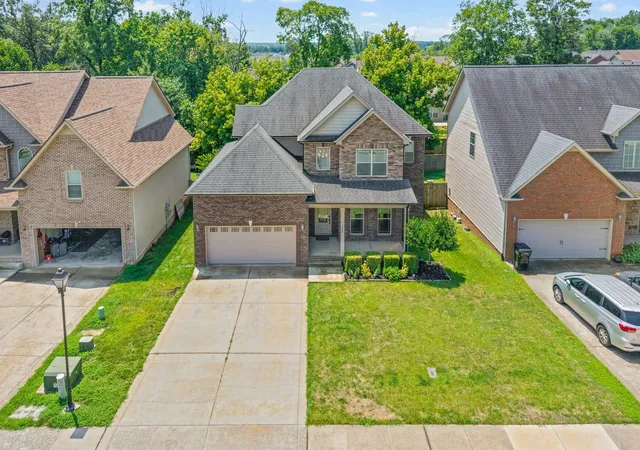 Photo 3 of Single family home for sale at 1272 Brigade Dr, Clarksville, TN 37043 | MLS# 3597859 | Listing updated on 2026-10-23