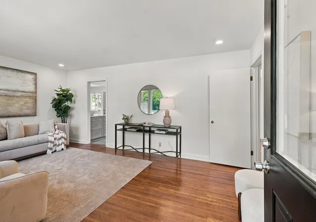 Photo 3 of Single family home for sale at 4716 Abbay Dr, Nashville, TN 37211 | MLS# 3596972 | Listing updated on 2026-09-27