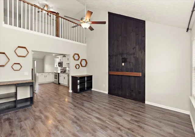 Photo 3 of Townhouse for sale at 5243 Normandy Cob Dr, Murfreesboro, TN 37129 | MLS# 3597440 | Listing updated on 2026-09-23