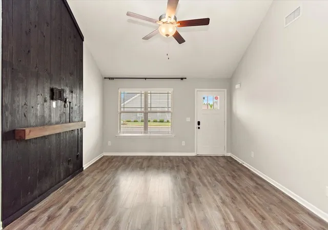 Photo 4 of Townhouse for sale at 5243 Normandy Cob Dr, Murfreesboro, TN 37129 | MLS# 3597440 | Listing updated on 2026-09-23