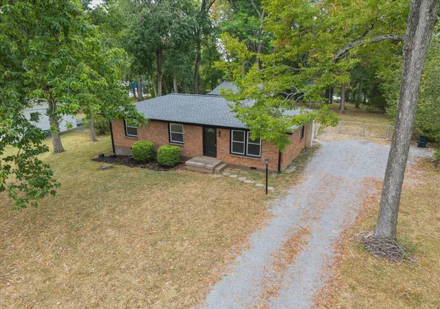 Single family home for sale at 162 Cranwill Dr, Hendersonville, TN 37075 | MLS# 3596932