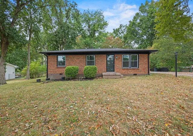 Photo 1 of Single family home for sale at 162 Cranwill Dr, Hendersonville, TN 37075 | MLS# 3596932 | Listing updated on 2026-09-23