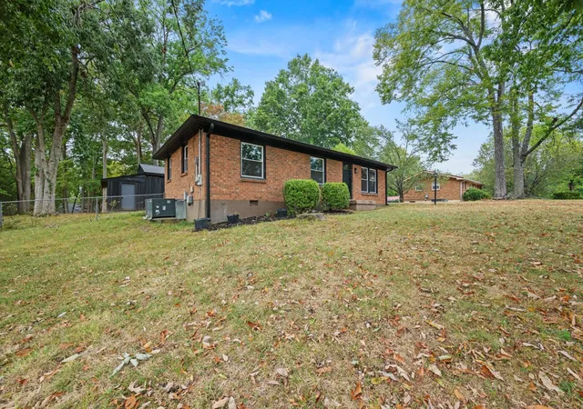 Photo 3 of Single family home for sale at 162 Cranwill Dr, Hendersonville, TN 37075 | MLS# 3596932 | Listing updated on 2026-09-23