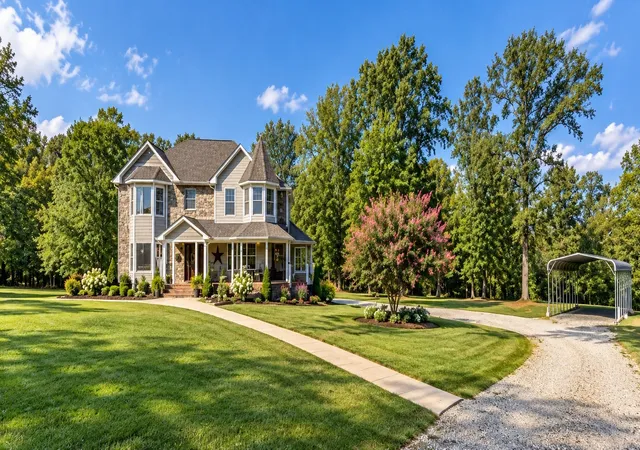 Photo 3 of Single family home for sale at 2753 Jarrell Ridge Rd, Clarksville, TN 37043 | MLS# 3596965 | Listing updated on 2026-09-26