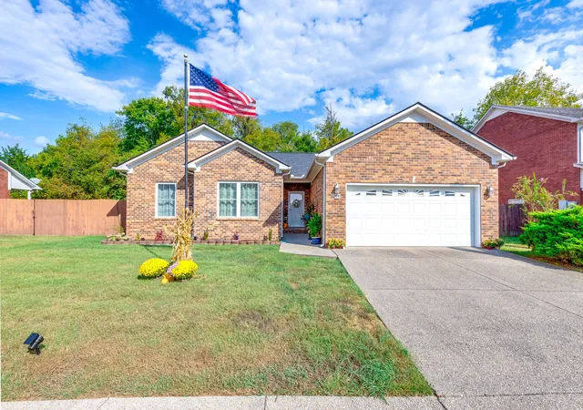 Photo 1 of Single family home for sale at 1769 Auburn Ln, Columbia, TN 38401 | MLS# 3597499 | Listing updated on 2026-10-03