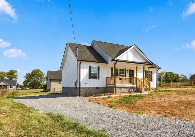 Photo 2 of Single family home for sale at 2339 Claude Fox Rd, Cornersville, TN 37047 | MLS# 3597017 | Listing updated on 2026-09-21