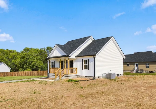 Photo 3 of Single family home for sale at 2339 Claude Fox Rd, Cornersville, TN 37047 | MLS# 3597017 | Listing updated on 2026-09-21