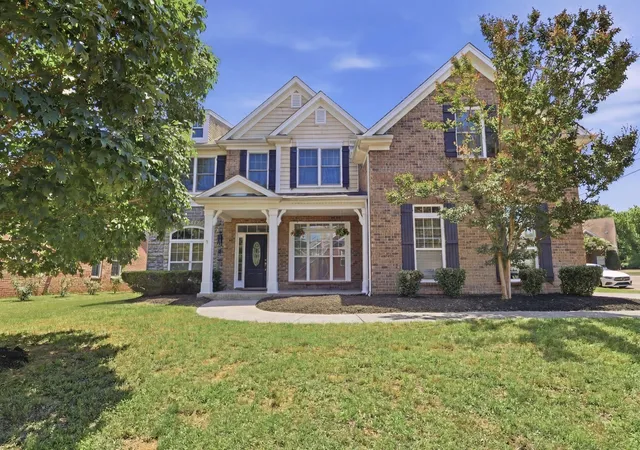 Photo 2 of Single family home for sale at 3201 Quiet Tree Grv, Old Hickory, TN 37138 | MLS# 3596940 | Listing updated on 2026-10-02