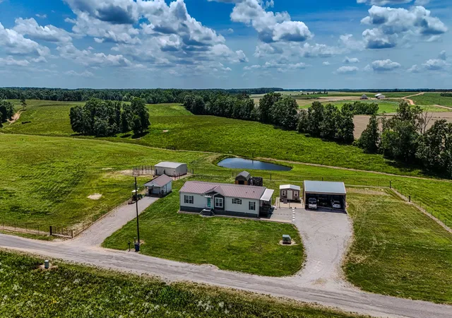 Photo 1 of Manufactured home for sale at 1198 David Patterson Rd, Lutts, TN 38471 | MLS# 3597004 | Listing updated on 2026-09-21