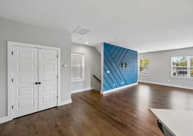 Photo 4 of Condo for sale at 5608 Morrow Rd, Nashville, TN 37209 | MLS# 3597798 | Listing updated on 2026-09-24