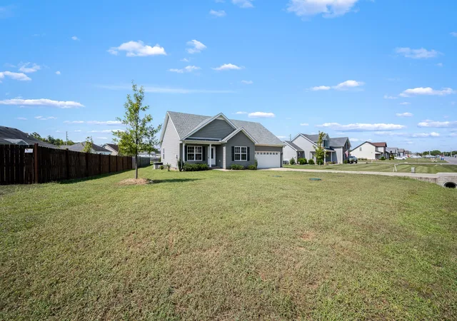 Photo 2 of Single family home for sale at 311 Heatherwood Dr, Murfreesboro, TN 37129 | MLS# 3597351 | Listing updated on 2026-09-22