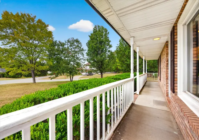 Photo 3 of Single family home for sale at 171 Kings Deer Dr, Clarksville, TN 37042 | MLS# 3602398 | Listing updated on 2026-10-16