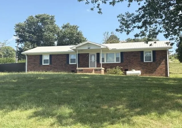 Photo 1 of Single family home for sale at 229 Mcclures Bnd Ln, Carthage, TN 37030 | MLS# 3598362 | Listing updated on 2026-09-23
