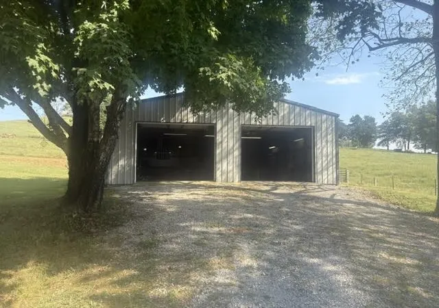 Photo 2 of Single family home for sale at 229 Mcclures Bnd Ln, Carthage, TN 37030 | MLS# 3598362 | Listing updated on 2026-09-23