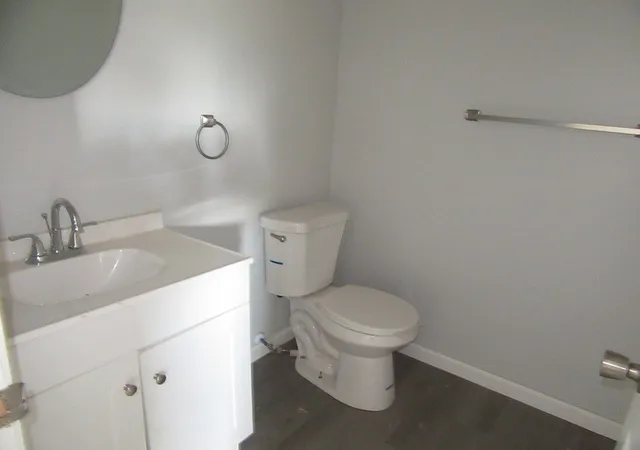 Listing Photo 5 - Condo for sale in building located at 338 Cedar Ct, Clarksville, TN 37042