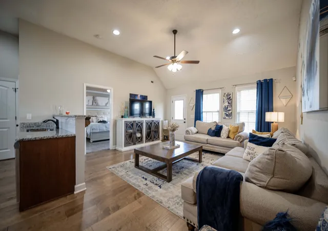 Photo 4 of Single family home for sale at 8041 Manchester Pike, Murfreesboro, TN 37127 | MLS# 3597053 | Listing updated on 2026-09-24