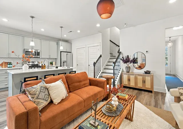 Photo 3 of Townhouse for sale at 7057 Westside Cir, Nashville, TN 37205 | MLS# 3624613 | Listing updated on 2026-10-23