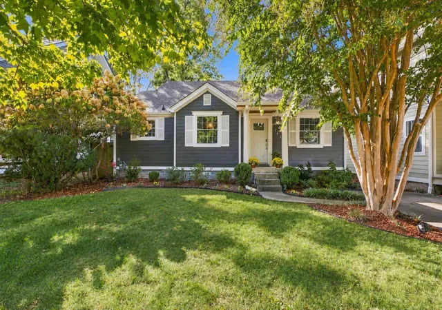 Photo 1 of Single family home for sale at 1334 Stainback Ave, Nashville, TN 37207 | MLS# 3602144 | Listing updated on 2026-10-02
