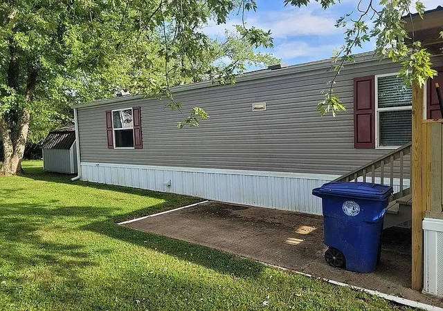 Photo 3 of Manufactured home for sale at 5718 Berdene Cir, Ooltewah, TN 37363 | MLS# 3597112 | Listing updated on 2026-09-21