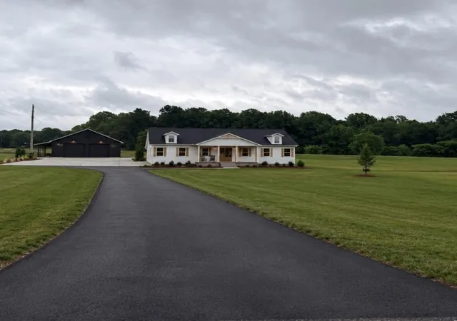 Photo 1 of Single family home for sale at 4031 Wells Rd, Springfield, TN 37172 | MLS# 3597131 | Listing updated on 2026-09-21