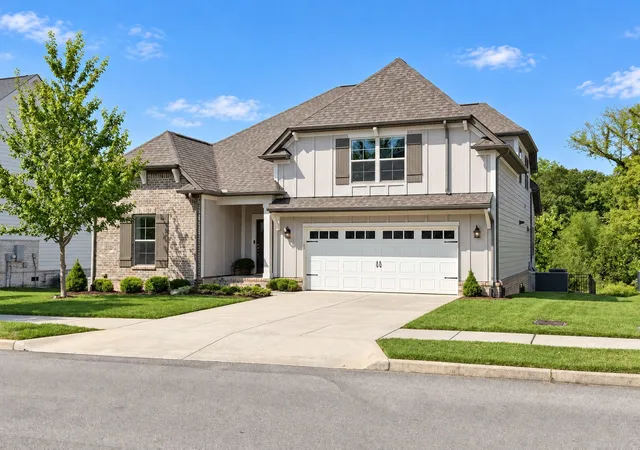 Photo 1 of Single family home for sale at 2512 Wellesley Sq Dr, Thompsons Station, TN 37179 | MLS# 3610955 | Listing updated on 2026-10-05