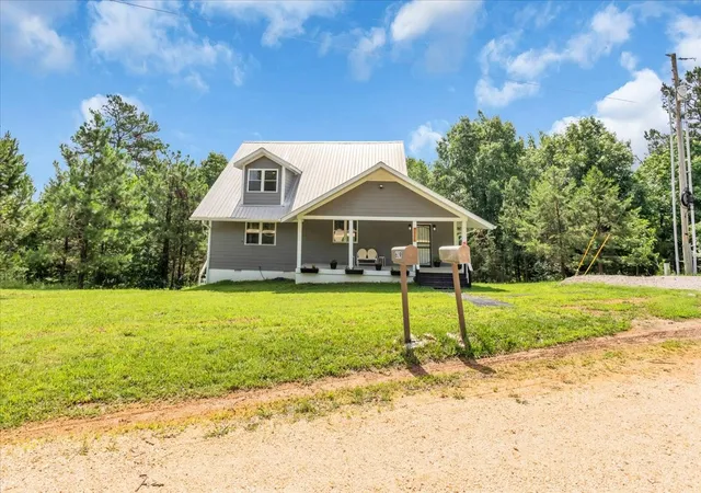 Photo 3 of Single family home for sale at 619 Brg View Cv, Bath Springs, TN 38311 | MLS# 3597249 | Listing updated on 2026-09-25