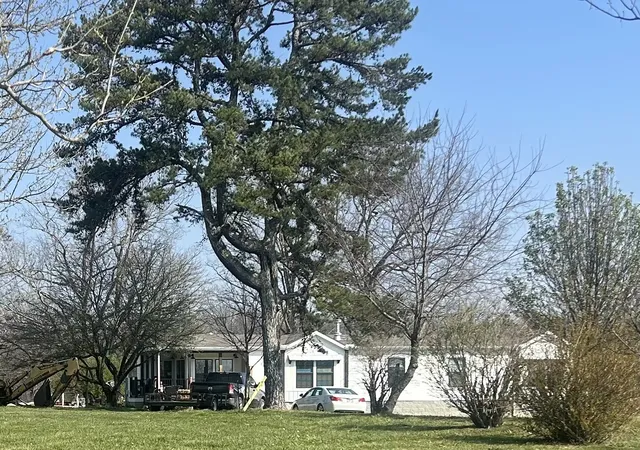 Photo 1 of Manufactured home for sale at 792 Brewer Rd, Crossville, TN 38572 | MLS# 3597438 | Listing updated on 2026-09-22
