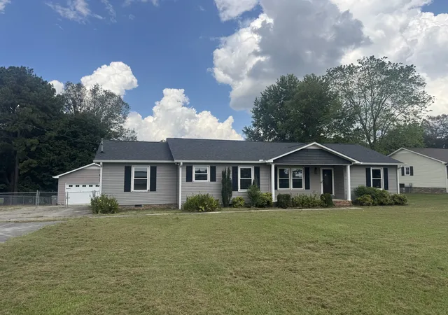 Photo 1 of Single family home for sale at 920 Rock Crk Rd, Estill Springs, TN 37330 | MLS# 3597782 | Listing updated on 2026-09-23