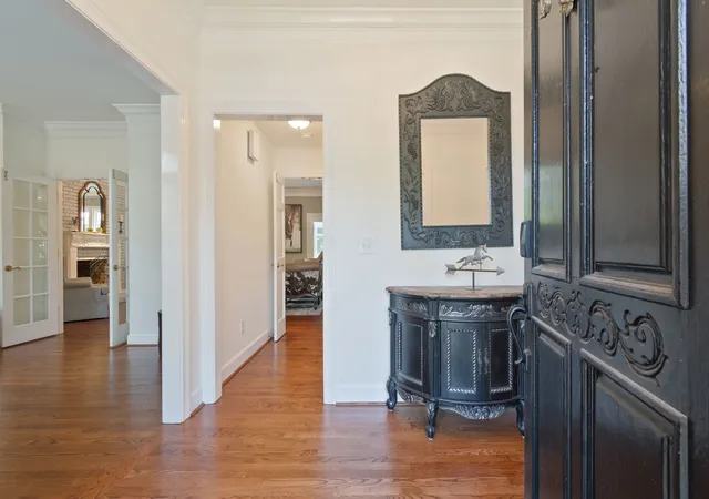 Photo 3 of Single family home for sale at 1401 Woodmere Ct, Nashville, TN 37221 | MLS# 3597466 | Listing updated on 2026-10-10