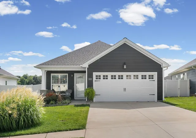 Single family home for sale at 521 Justify Dr, Hopkinsville, KY 42240 | MLS# 3597119