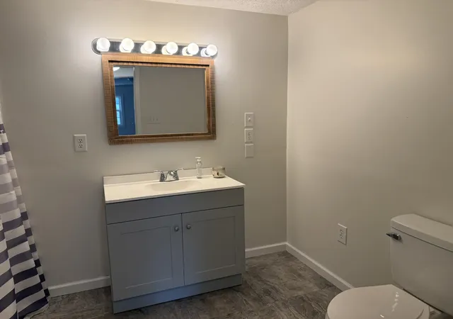 Photo 3 of Single family home for sale at 210 Snow Ln, Harriman, TN 37748 | MLS# 3597143 | Listing updated on 2026-09-21