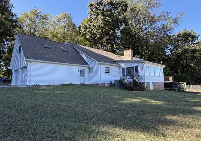Photo 3 of Single family home for sale at 196 Marlin Ln, Mc Minnville, TN 37110 | MLS# 3615299 | Listing updated on 2026-10-08