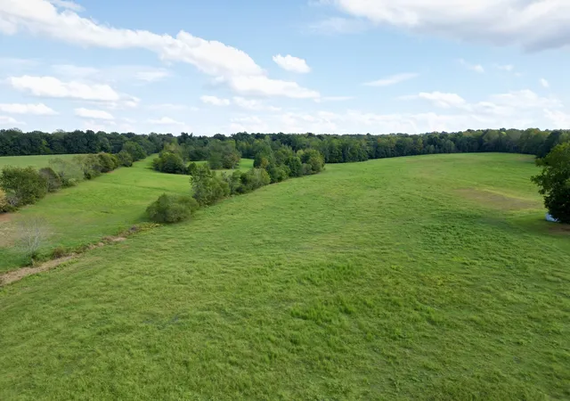 Photo 3 of Single family home for sale at 2785 Leighs Chapel Rd, Greenville, KY 42345 | MLS# 3597139 | Listing updated on 2026-09-21
