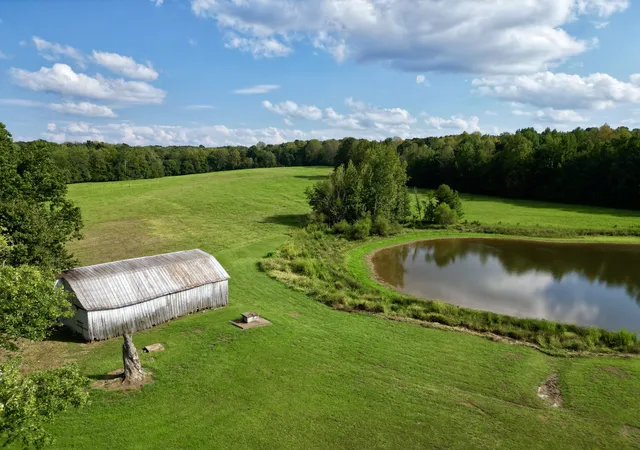 Photo 3 of Single family home for sale at 2785 Leighs Chapel Rd, Greenville, KY 42345 | MLS# 3597139 | Listing updated on 2026-09-21