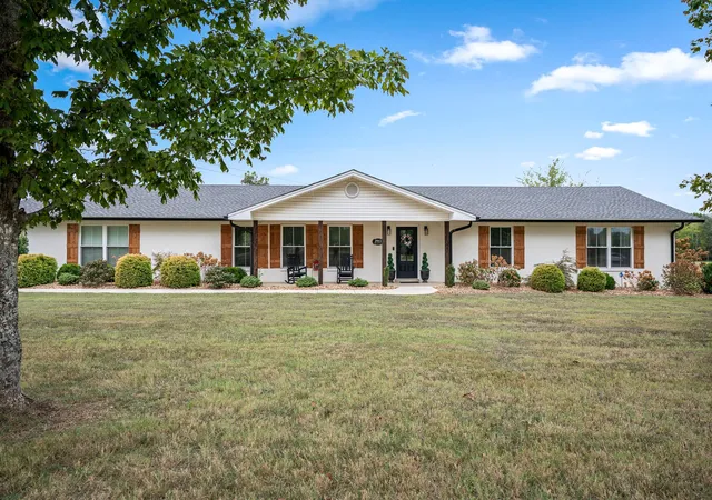 Photo 3 of Single family home for sale at 2915 Hickory Hl Church Rd, Shelbyville, TN 37160 | MLS# 3597179 | Listing updated on 2026-09-29