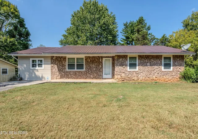 Photo 2 of Single family home for sale at 7811 E Sesame Ln, Knoxville, TN 37938 | MLS# 3597137 | Listing updated on 2026-09-29