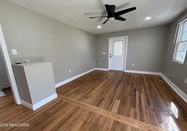 Photo 3 of Single family home for sale at 405 Choctaw St, Morristown, TN 37813 | MLS# 3597136 | Listing updated on 2026-10-09