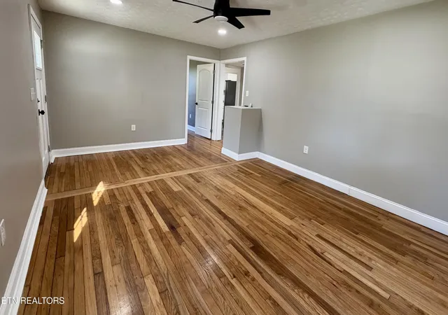 Photo 4 of Single family home for sale at 405 Choctaw St, Morristown, TN 37813 | MLS# 3597136 | Listing updated on 2026-10-09