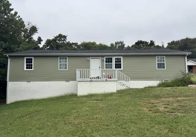 Photo 1 of Manufactured home for sale at 960 Martin St, Clarksville, TN 37040 | MLS# 3599147 | Listing updated on 2026-10-01