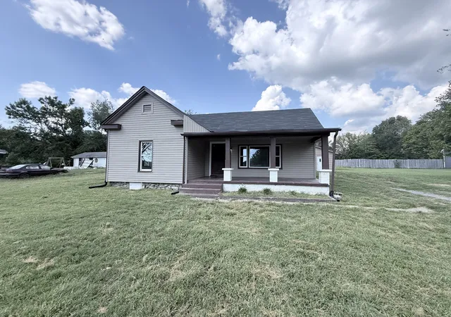 Single family home for sale at 2545 W Mount Vernon Rd, Bethpage, TN 37022 | MLS# 3597189