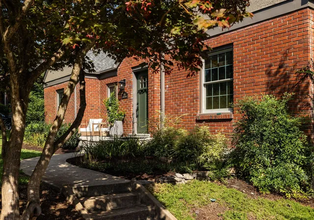 Photo 2 of Single family home for sale at 1514 Shelton Ave, Nashville, TN 37216 | MLS# 3597716 | Listing updated on 2026-09-25