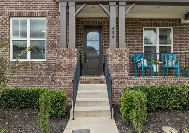 Photo 3 of Single family home for sale at 117 Willow Bnd Dr, Hendersonville, TN 37075 | MLS# 3601740 | Listing updated on 2026-10-02