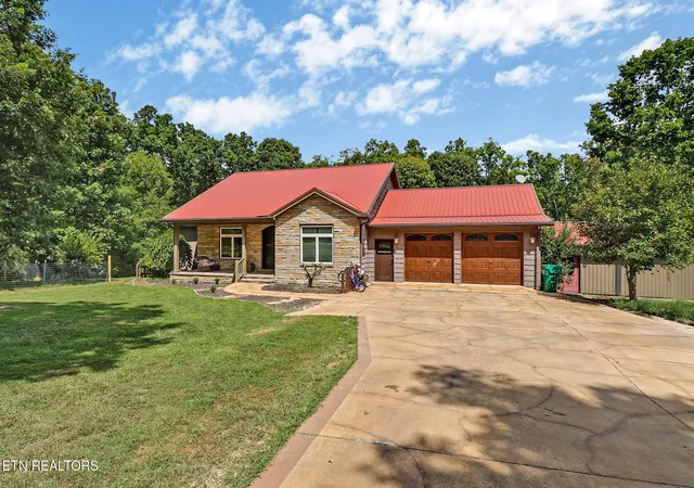 Photo 3 of Single family home for sale at 247 Cline Rd, Crossville, TN 38571 | MLS# 3597197 | Listing updated on 2026-09-21