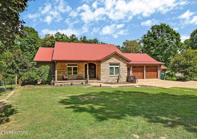 Photo 3 of Single family home for sale at 247 Cline Rd, Crossville, TN 38571 | MLS# 3597197 | Listing updated on 2026-09-21