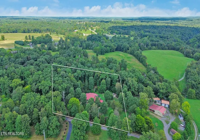 Photo 4 of Single family home for sale at 247 Cline Rd, Crossville, TN 38571 | MLS# 3597197 | Listing updated on 2026-09-21